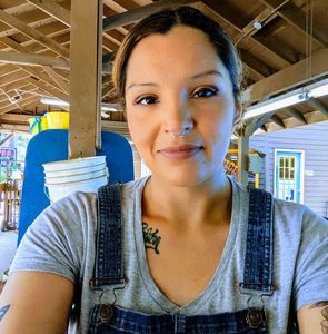 Meet your Posher, Shira